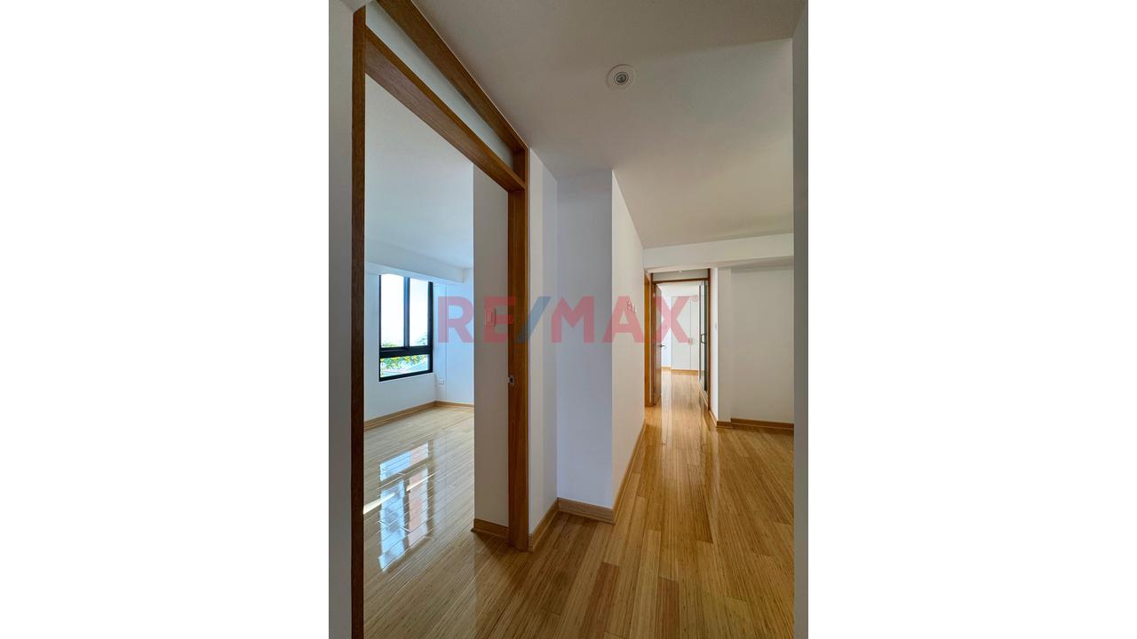 Departamento Frente A Parque – Magisterio - 4