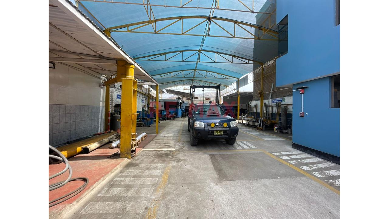 Amplio Local Industrial ubicado en Chorrillos Amplio Local Industrial ubicado en Chorrillos