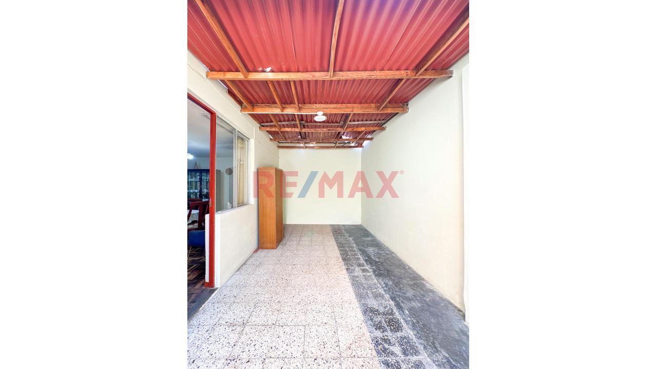 🏡 Casa Multifamiliar En Venta En La Perla – 2 Pisos Independizados + Aires - 11