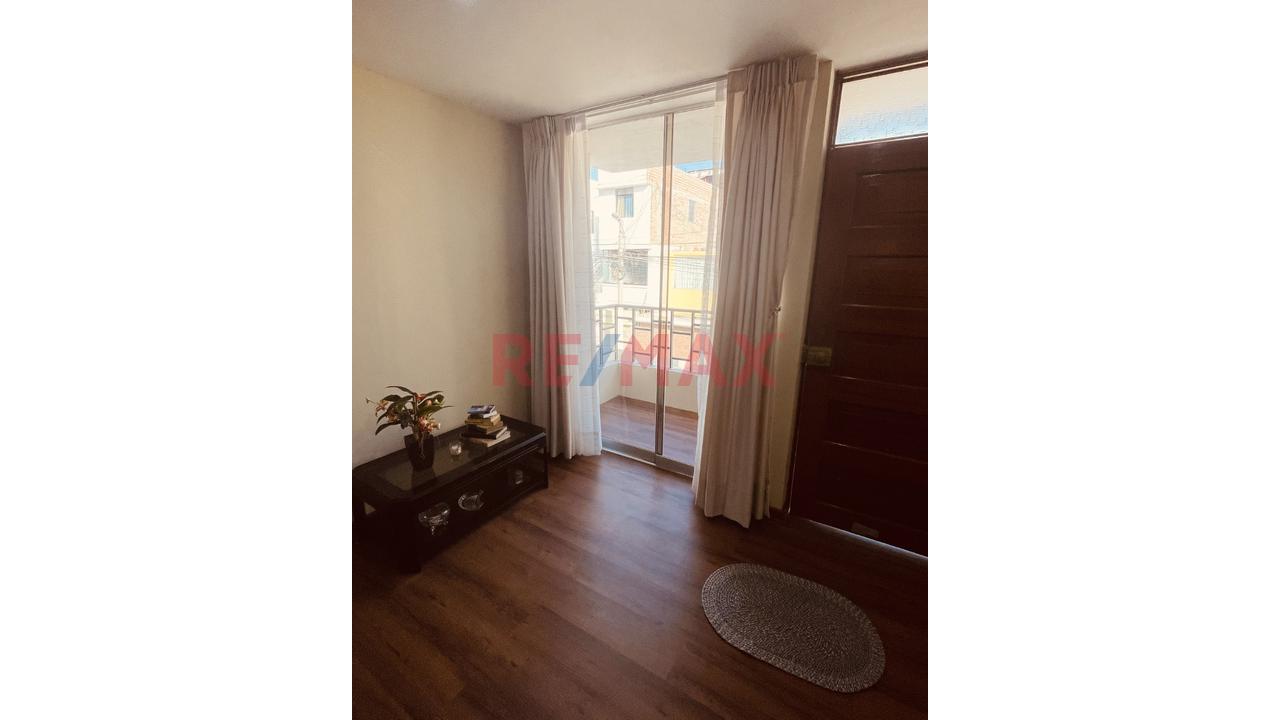 🏡 Casa Multifamiliar En Venta En La Perla – 2 Pisos Independizados + Aires - 7