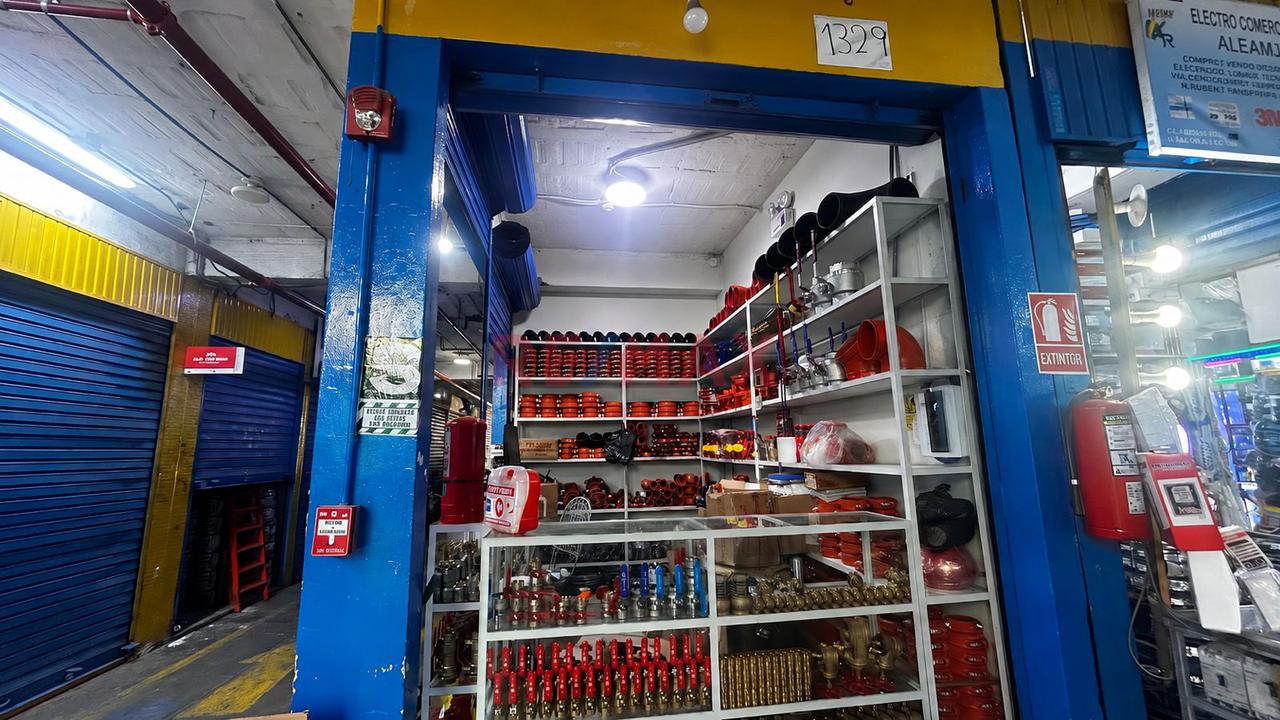 Local Comercial En Malvinas / Centro Comercial Chimenea - 5