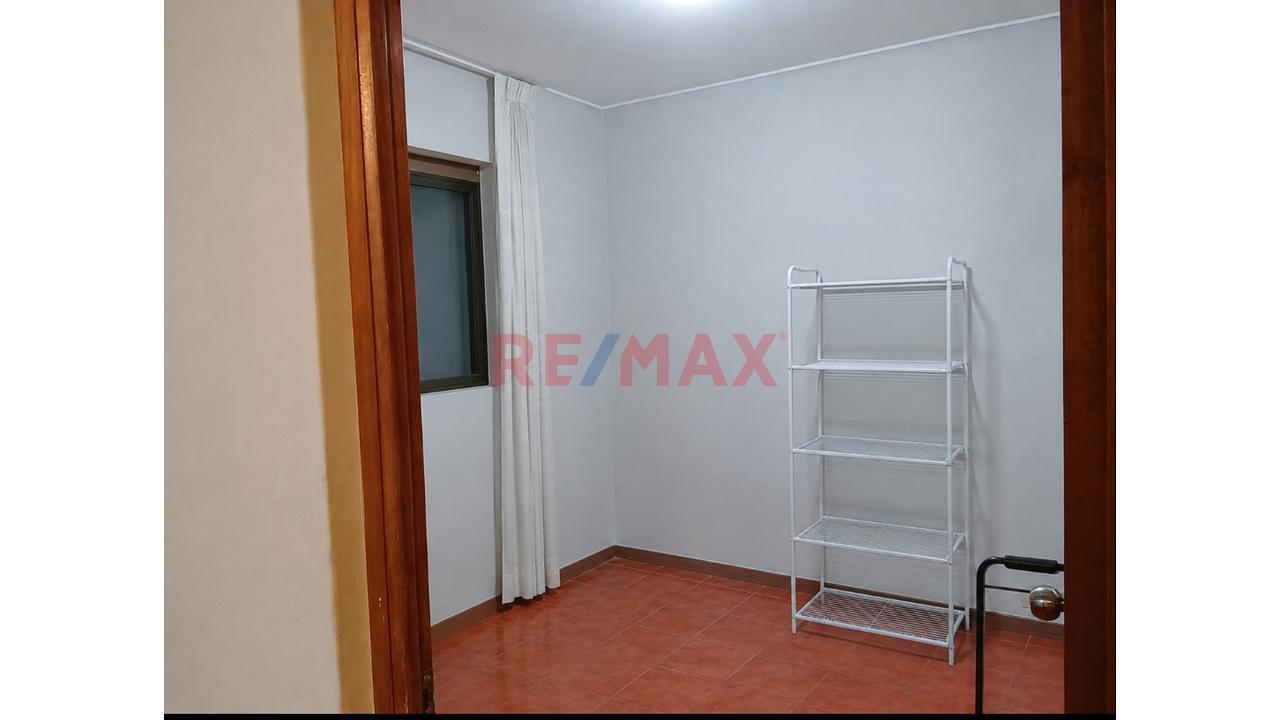 Se Vende Amplia Casa De 3 Pisos En Villa El Salvador — foto 11