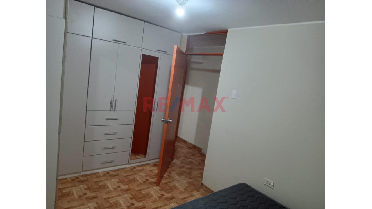 Se Vende Amplia Casa De 3 Pisos En Villa El Salvador — foto 7