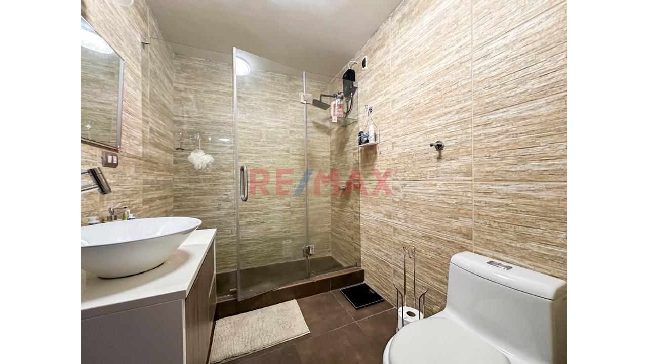 Vendo Amplia Casa De 3 Pisos Con Doble Terraza En San Miguel: 196 M² - 12
