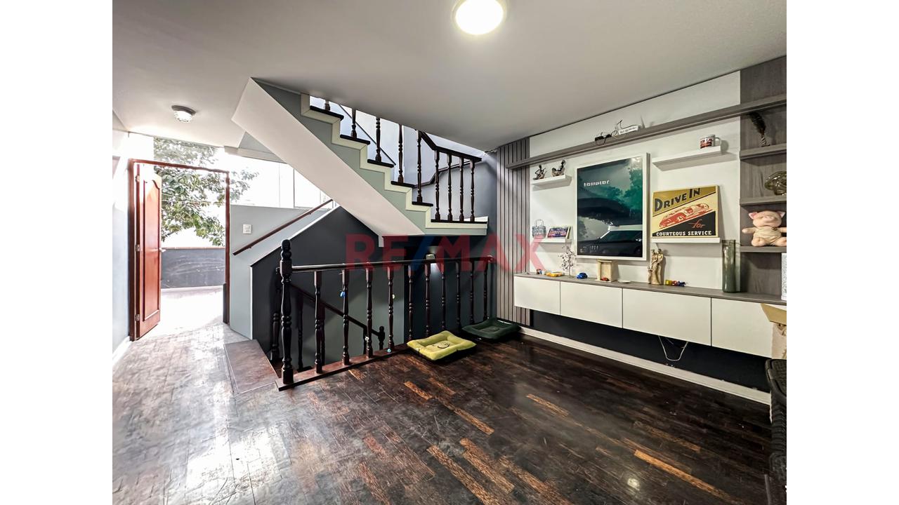Vendo Amplia Casa De 3 Pisos Con Doble Terraza En San Miguel: 196 M² - 13