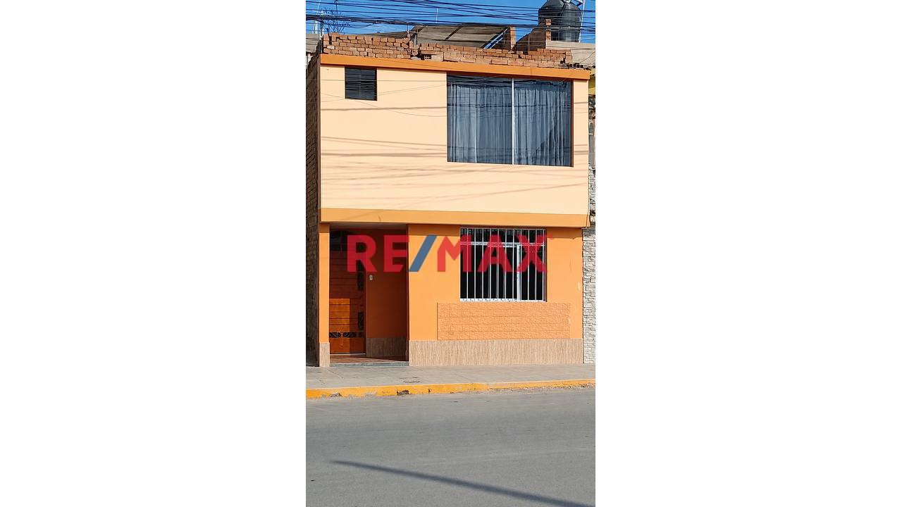 Casa En Venta En Urb. Las Brisas, Chiclayo