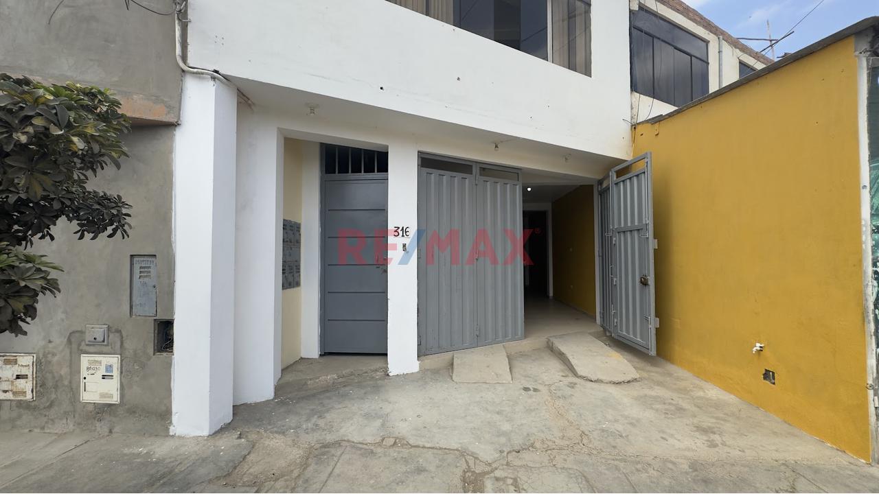 Local En Alquiler Urb. Patazca Av. Jose Maria Escriva Chiclayo - 3