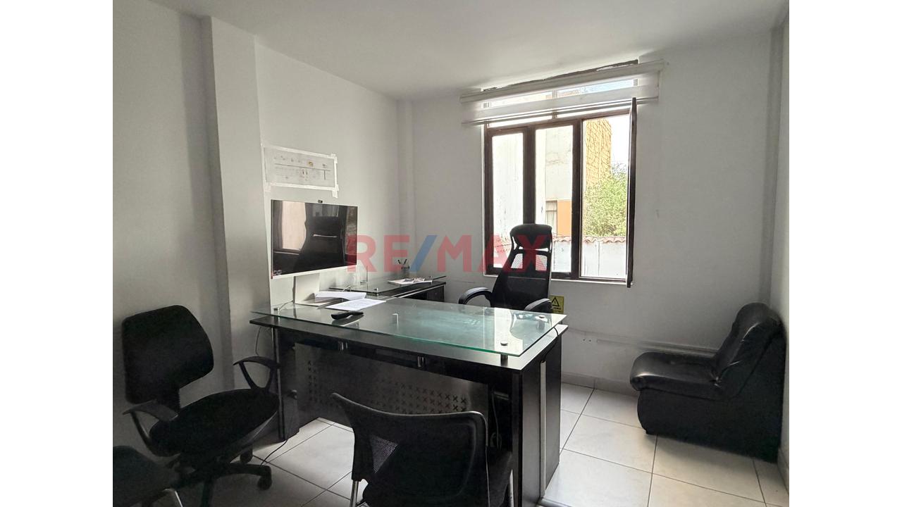 🔥 Oportunidad Única: Casa En Venta En La Urb. San Nicolas 🏡Cerca A La Unt - 20