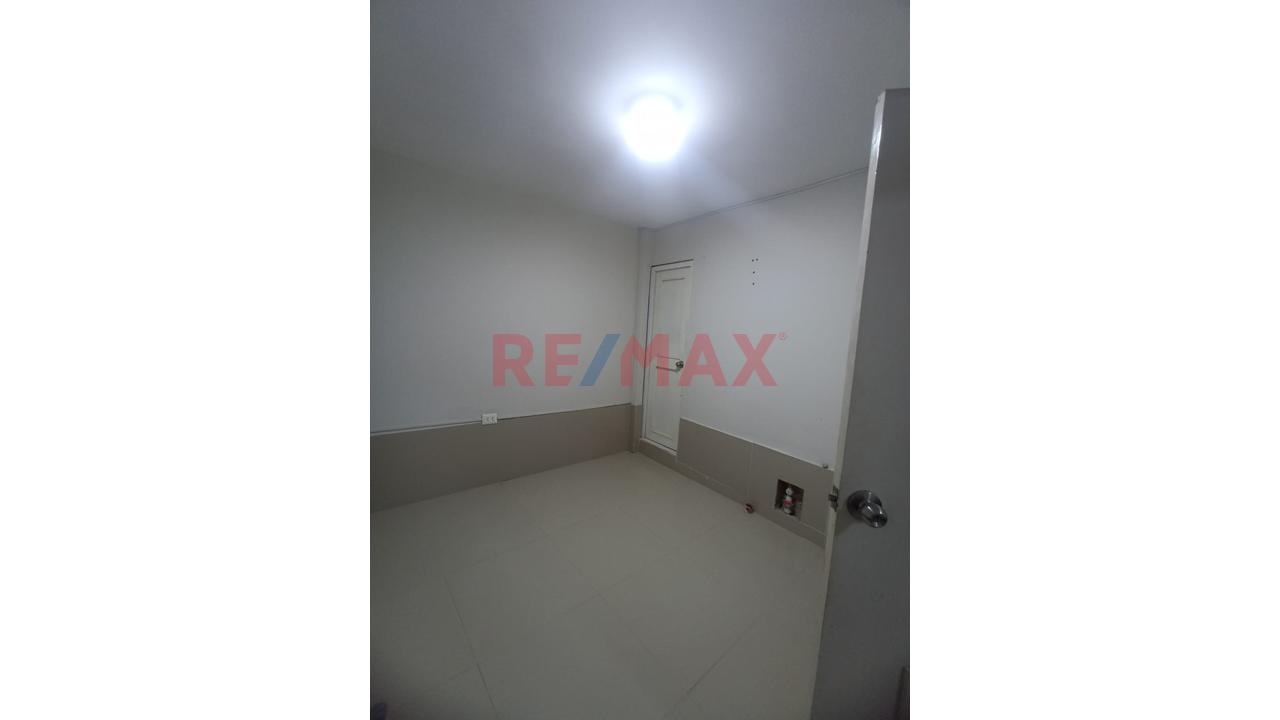 🔥 Alquiler De Local Para Consultorios U Oficinas En Av. Grau-Primer Piso - 8