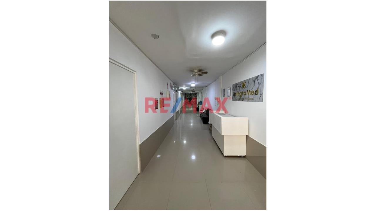 🔥 Alquiler De Local Para Consultorios U Oficinas En Av. Grau-Primer Piso - 4