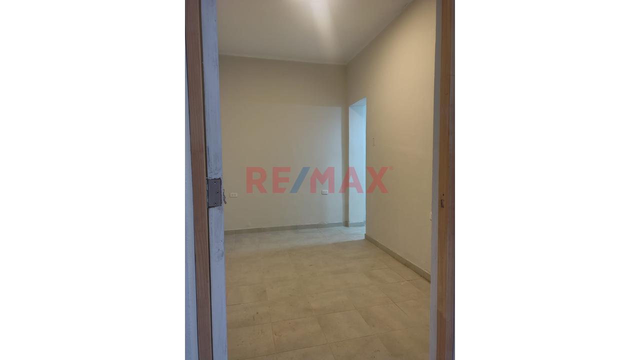 Vive En Primer Piso  Ingreso Independiente Cerca Al Óvalo De La Perla — foto 14