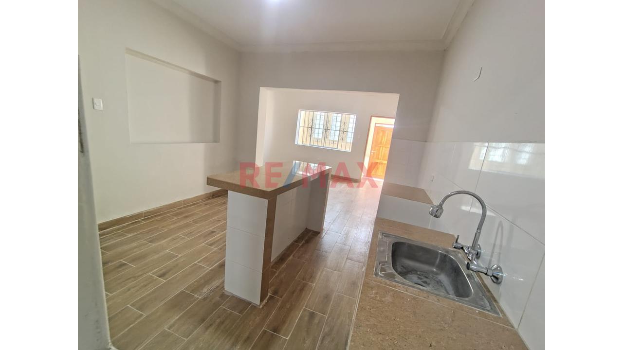 Vive En Primer Piso  Ingreso Independiente Cerca Al Óvalo De La Perla — foto 6