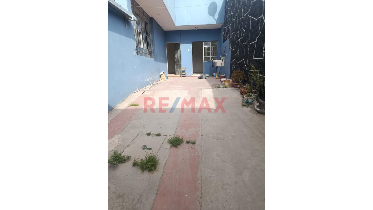 Casa de 8 dormitorios y 2 baños ubicado en Alto Selva Alegre Casa de 8 dormitorios y 2 baños ubicado en Alto Selva Alegre