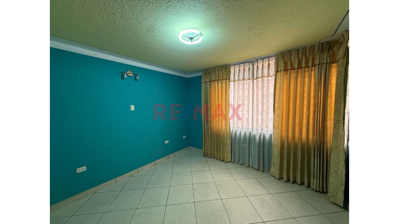 En Venta Amplia Casa Multifamiliar En Casa Lago San Jose - Cercado — foto 6