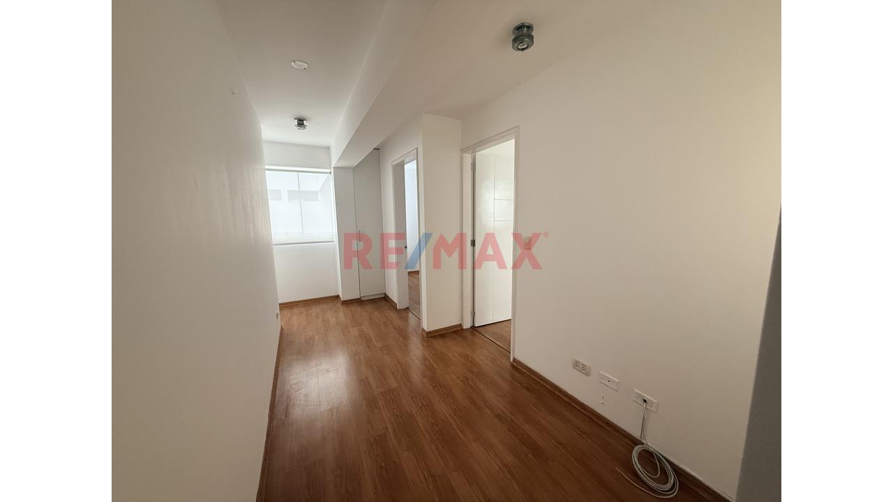 Vendo Espectacular Departamento Flat Con Balcón Y Vista A La Calle – Urb. Higuereta, Surco — foto 12