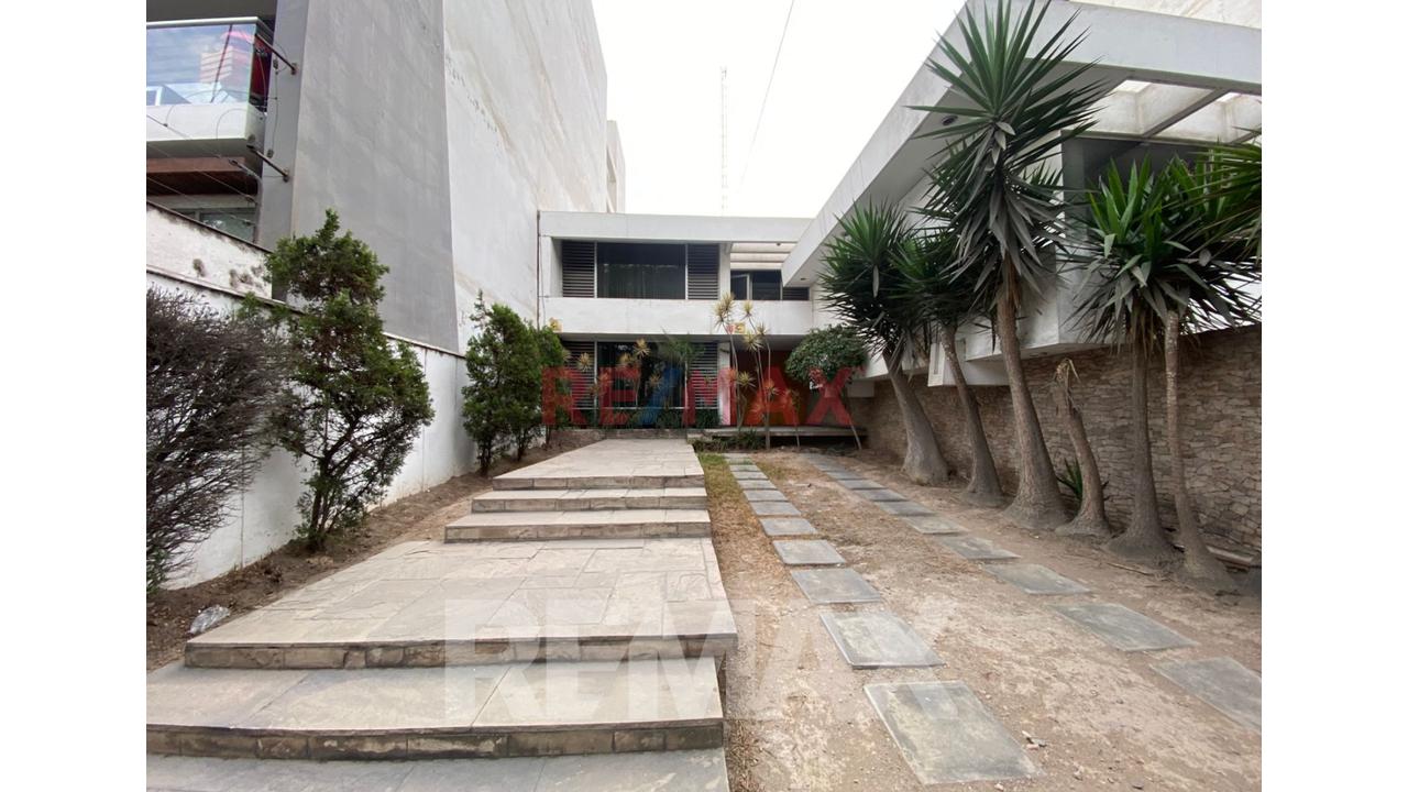 Venta De Amplia Casa En Aurora Miraflores Area 476M2. - 7