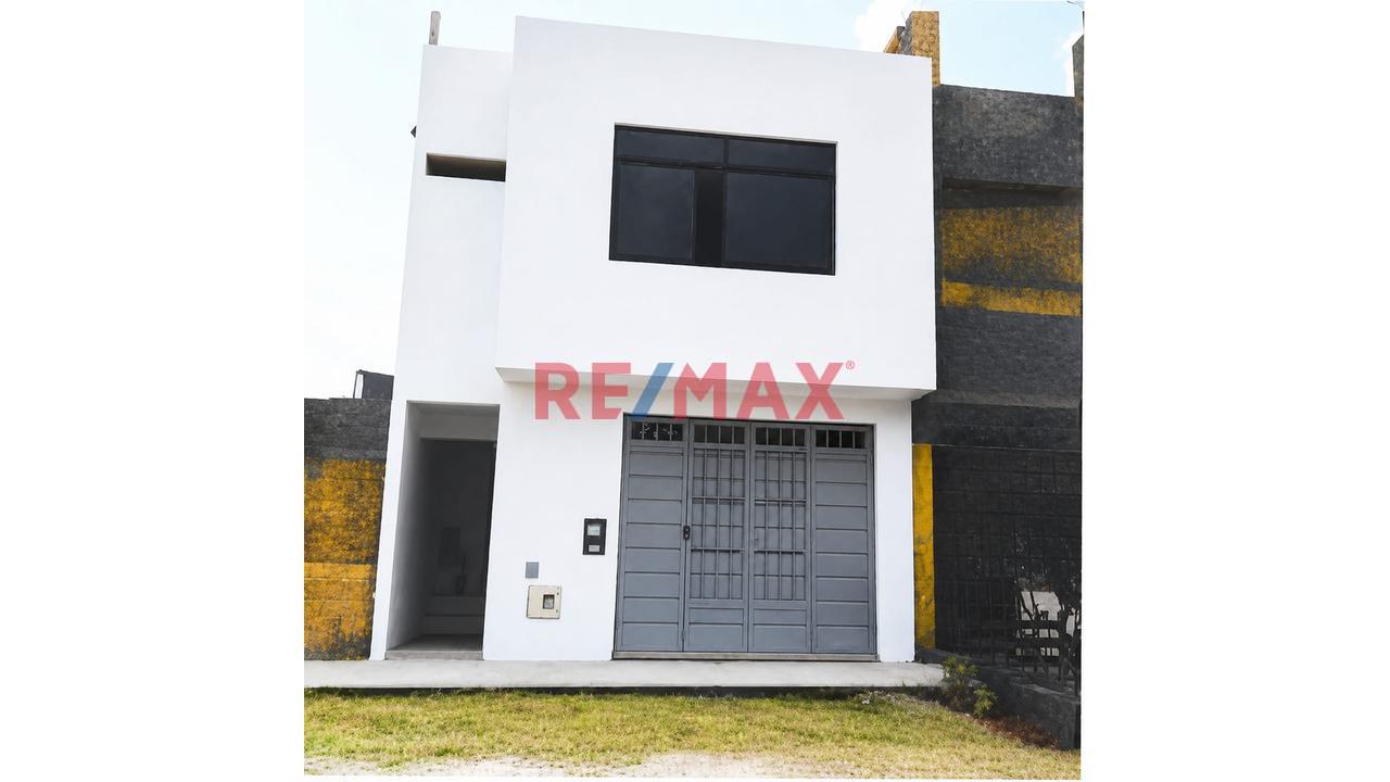Se Vende Casa En Urbanizacion Los Molinos De Carabayllo