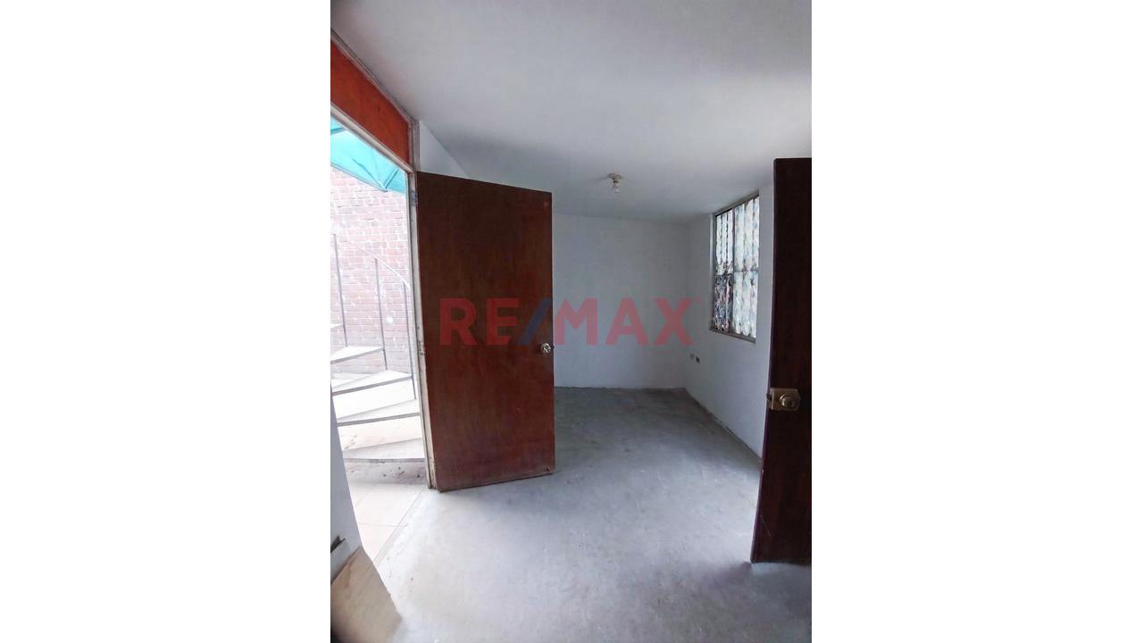 🏡✨ ¡Linda Casa De 2 Pisos En Venta – Alto Salaverry! ✨🏡 - 7