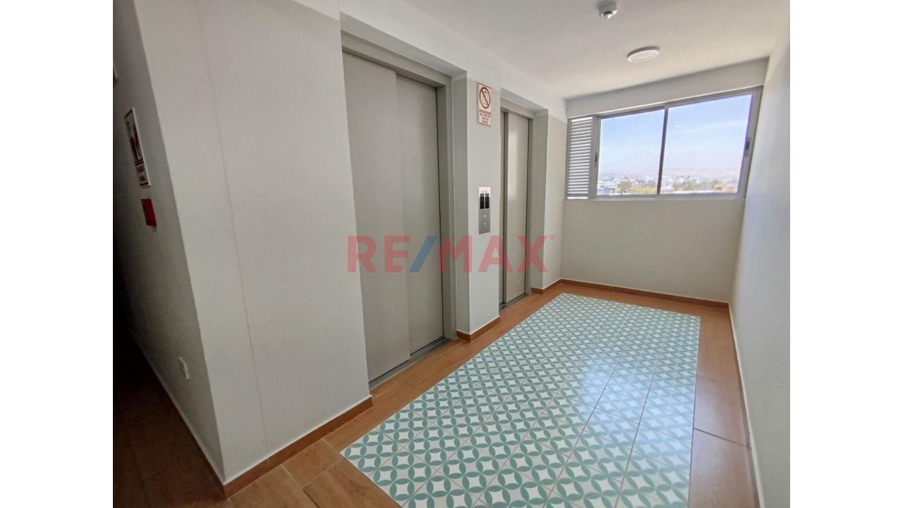 🏡 Alquiler | Departamento Amoblado En Residencial Casaparq – Cerro Colorado - 3