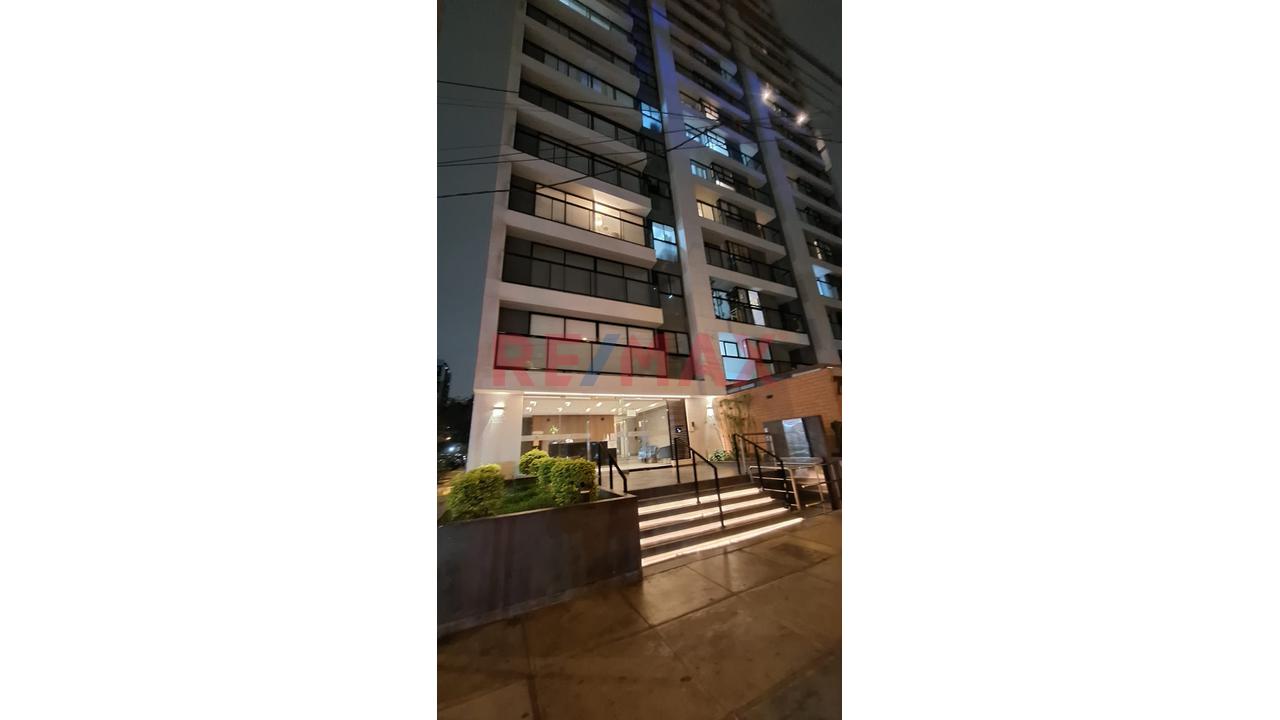 Se Alquila Moderno Y Acogedor Departamentoamoblado En Jesus Maria.