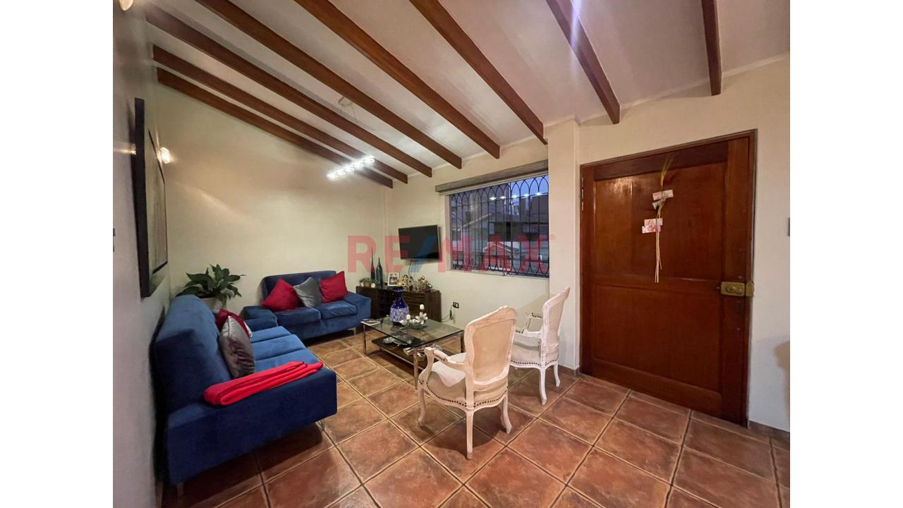 Se Vende Hermoso Duplex En Piso 3 - Salamanca De Monterrico — foto 4