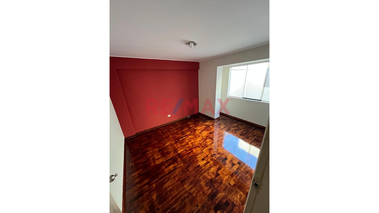 Exclusivo Dúplex Con Gran Terraza: Amplitud Y Confort En Un Solo Lugar / 223 M2 — foto 8