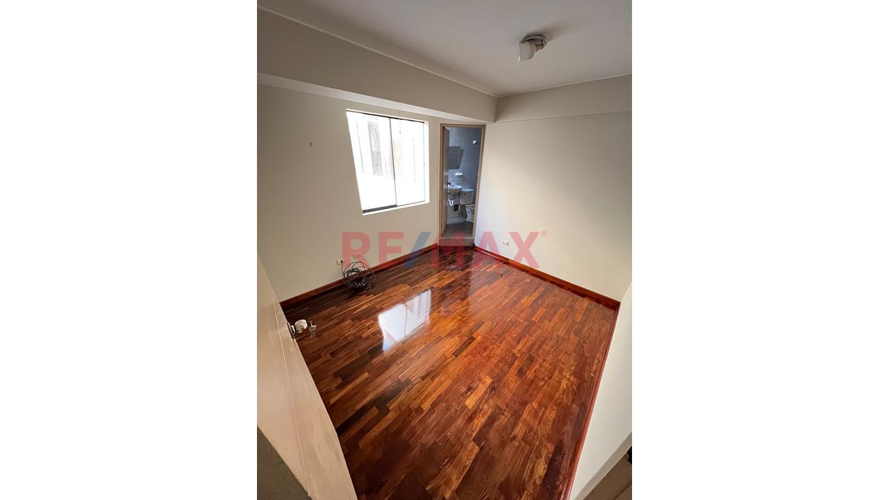 Exclusivo Dúplex Con Gran Terraza: Amplitud Y Confort En Un Solo Lugar / 223 M2 — foto 9