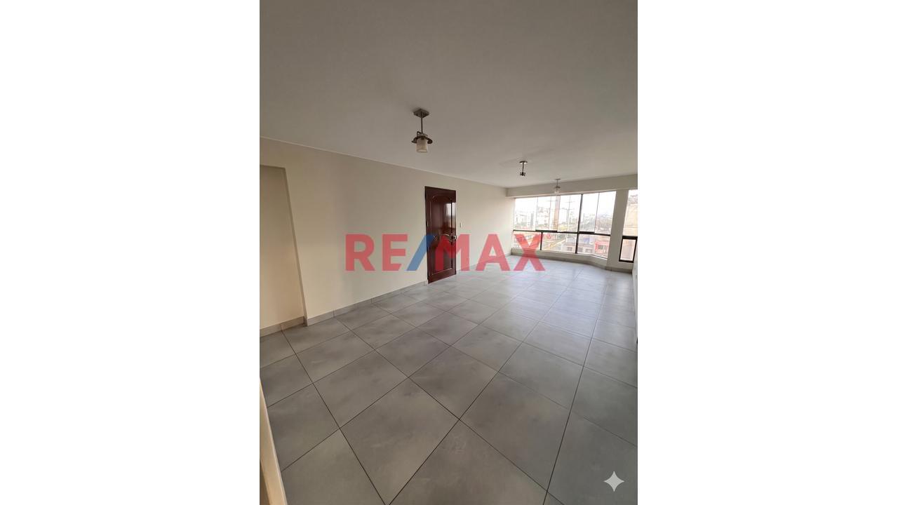 Exclusivo Dúplex Con Gran Terraza: Amplitud Y Confort En Un Solo Lugar / 223 M2
