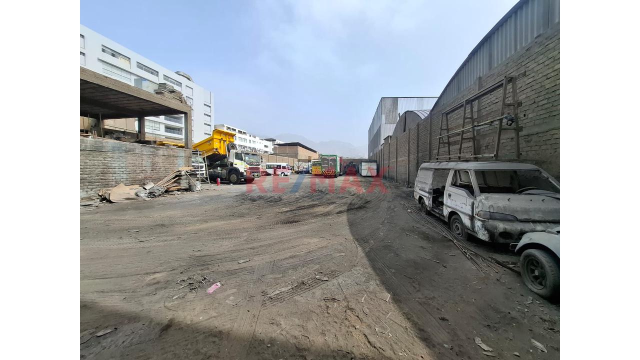 Venta De 2 Terrenos Urbanos Juntos – Ubicación Estratégica En San Juan De Lurigancho — foto 3