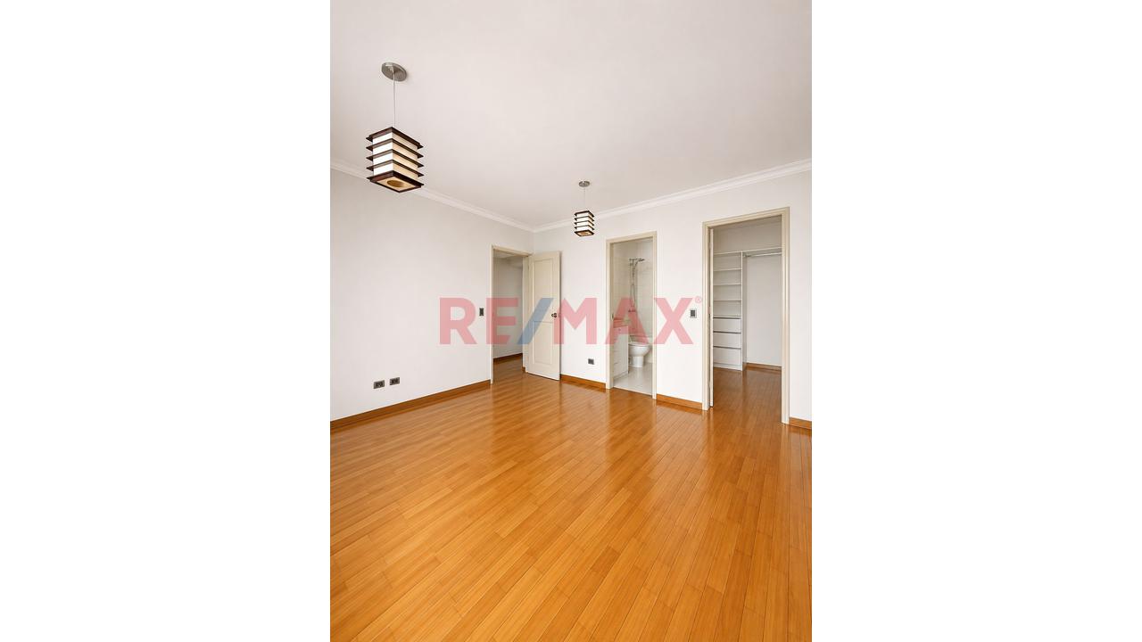 Departamento en Venta de 3 dormitorios ubicado en San Borja Departamento en Venta de 3 dormitorios ubicado en San Borja