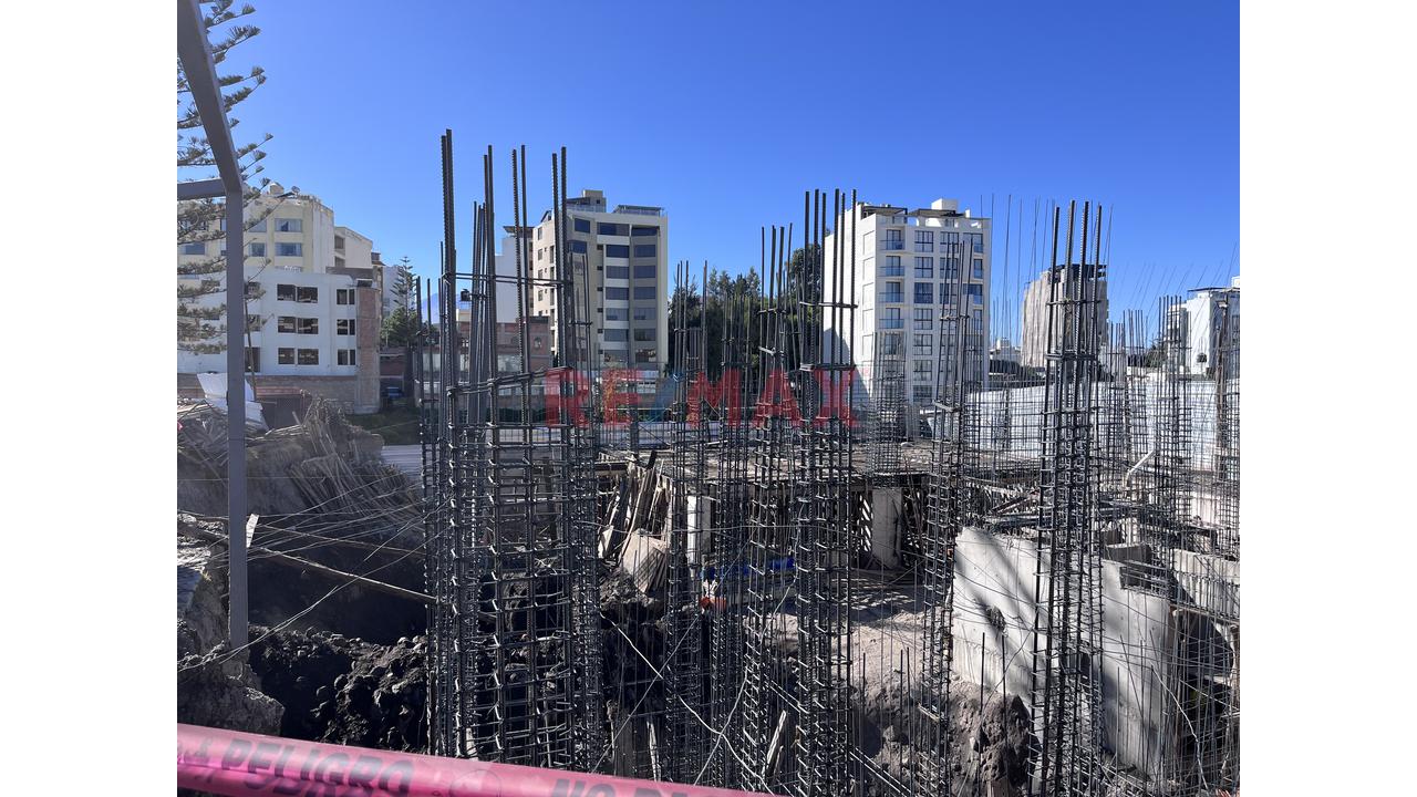 Vive La Exclusividad De Cayma - 2Do Piso (Proyecto Carrara) — foto 14
