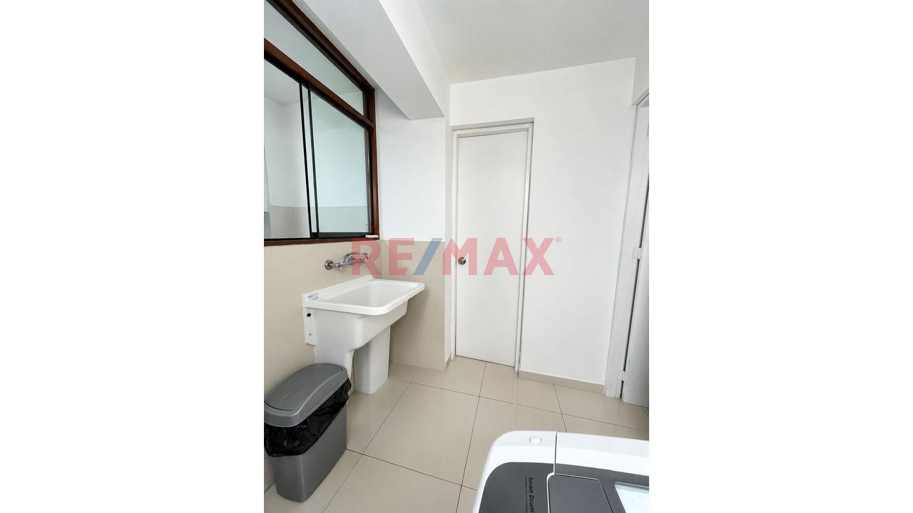 Venta Departamento En Valle Hermoso Oeste Surco — foto 9