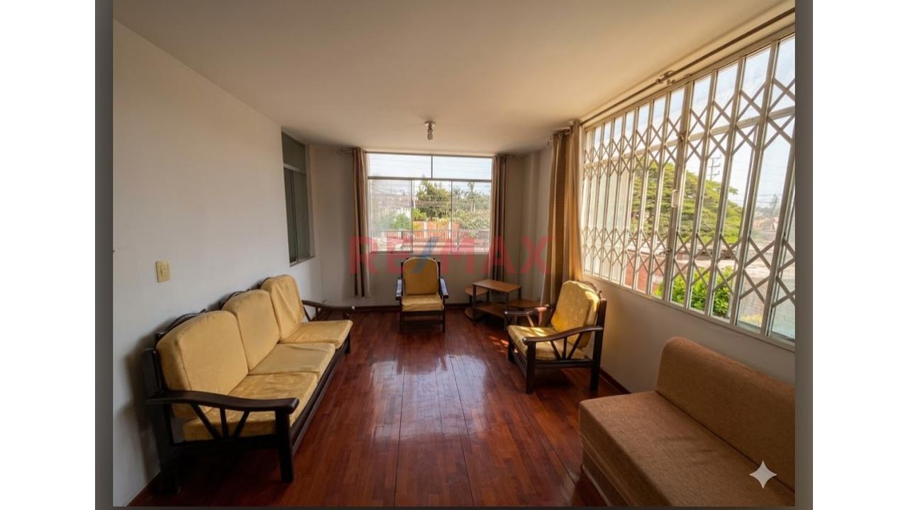 Departamento en Venta de 3 dormitorios ubicado en Lurigancho Departamento en Venta de 3 dormitorios ubicado en Lurigancho