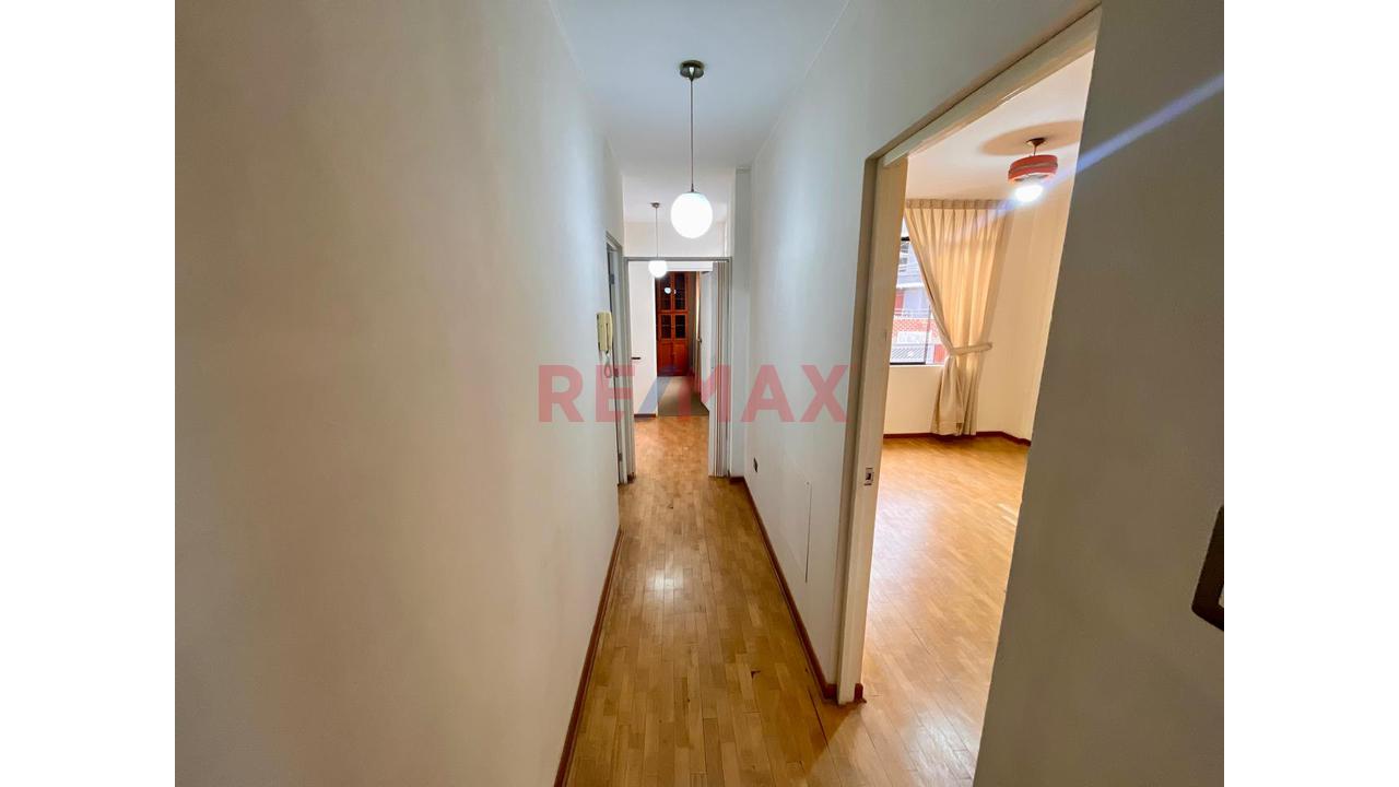 Vendo Casa De 4 Pisos En San Miguel | Espacio Comodidad Y Versatilidad - 6