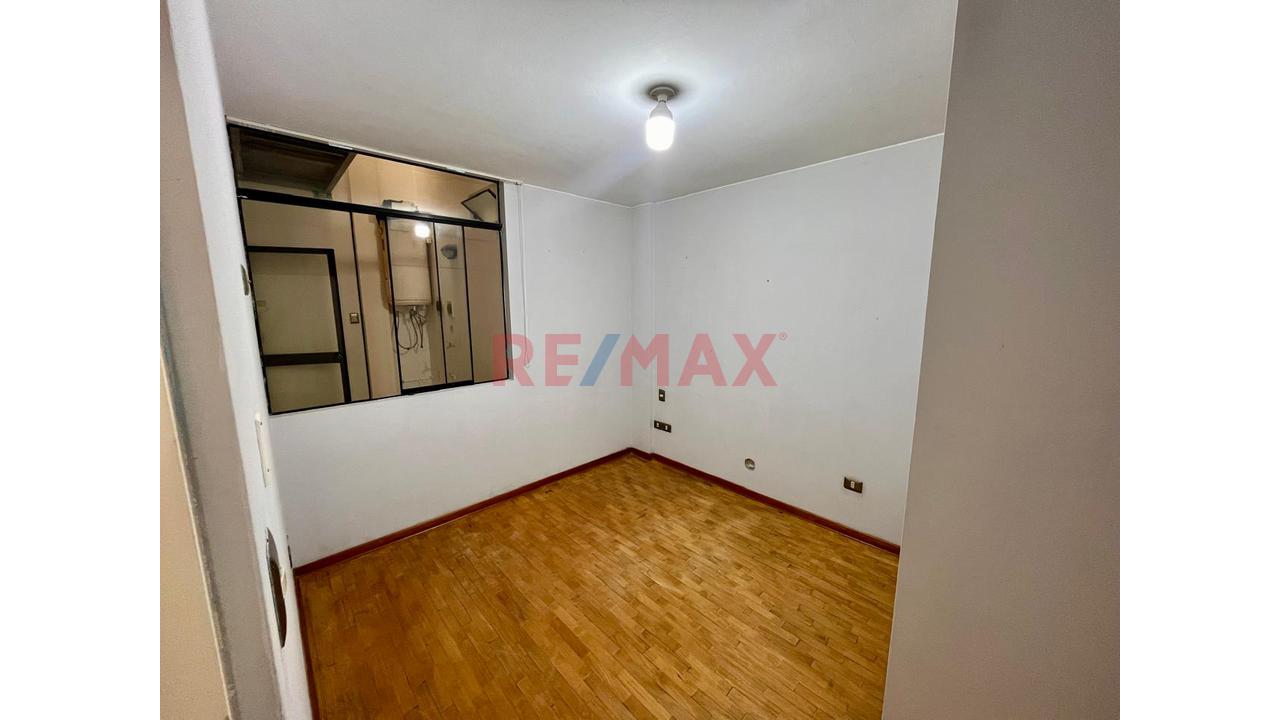 Vendo Casa De 4 Pisos En San Miguel | Espacio Comodidad Y Versatilidad - 10