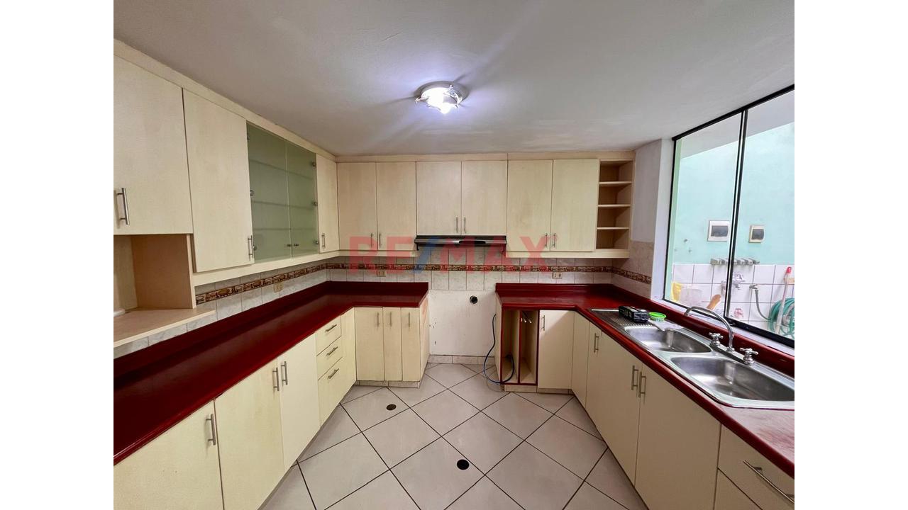Vendo Casa De 4 Pisos En San Miguel | Espacio Comodidad Y Versatilidad - 5