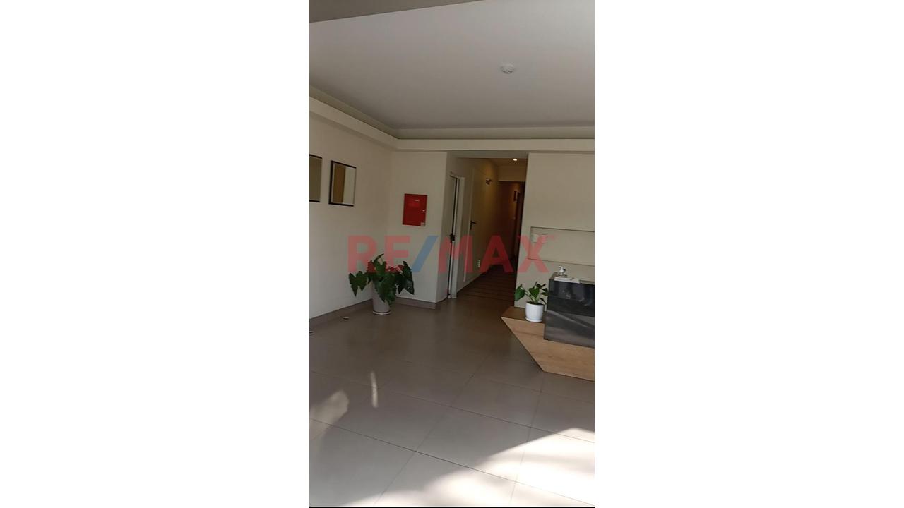Venta De Un Hermoso Departamento En Lince - 95 M2 - 5To Piso — foto 2