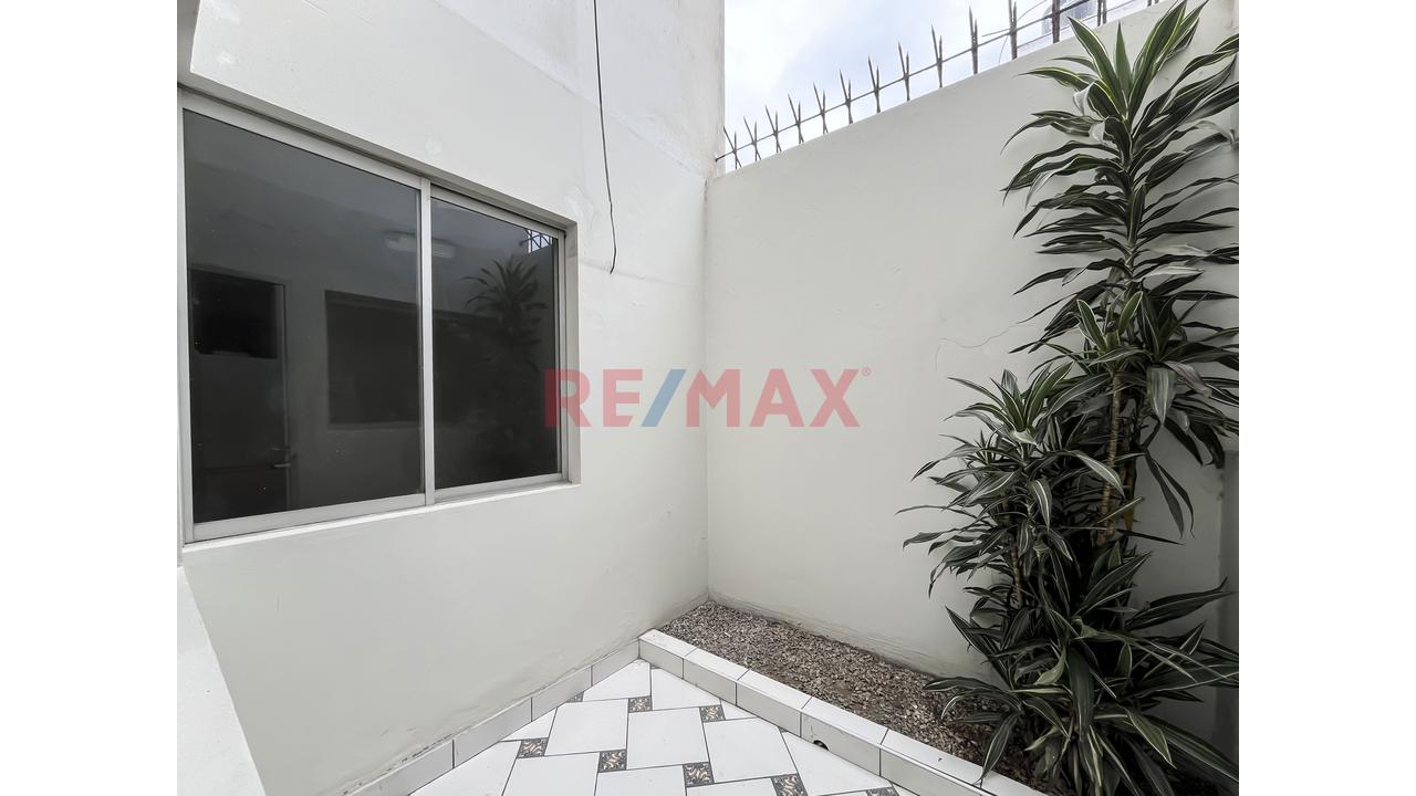 Bajo De Precio Venta De Departamento En Miraflores — foto 12