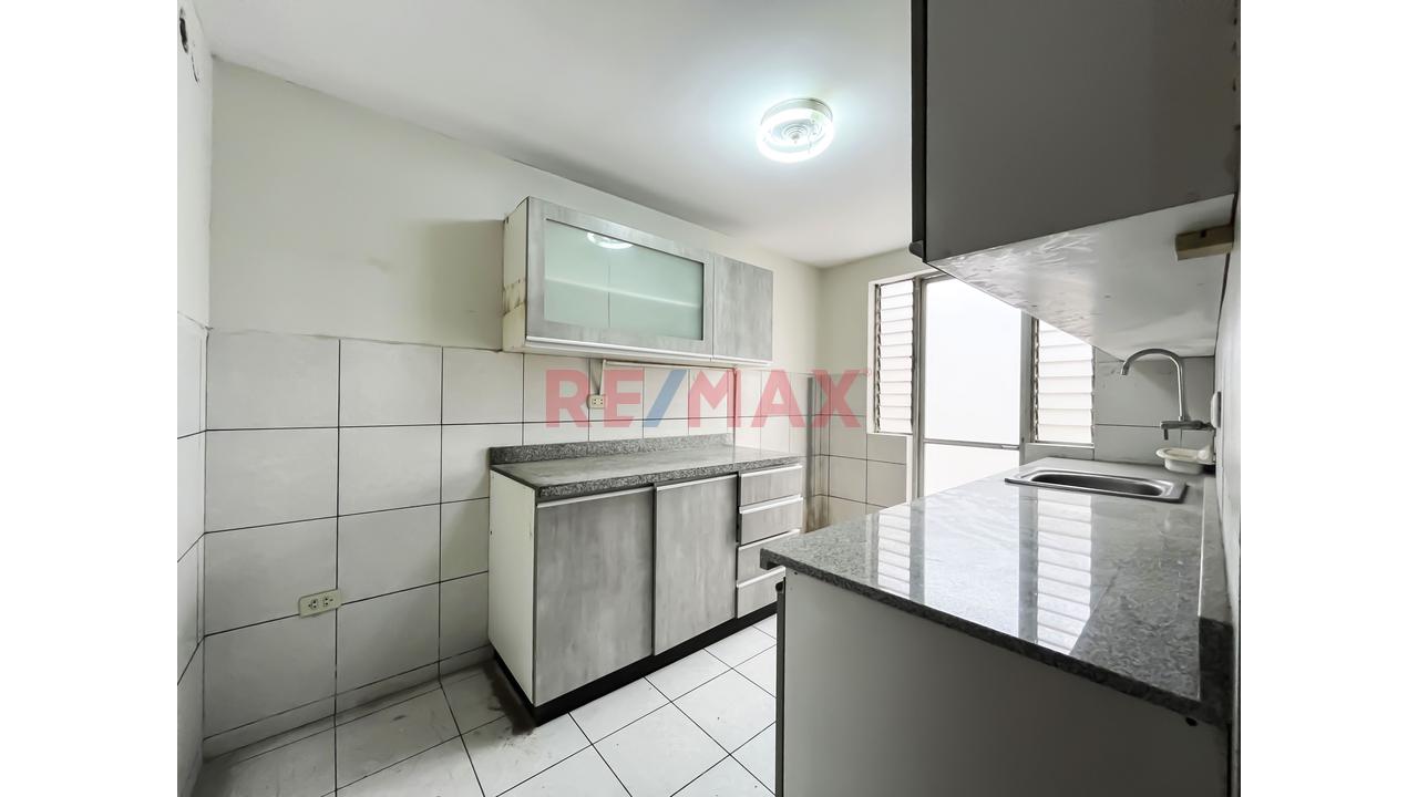 Bajo De Precio Venta De Departamento En Miraflores — foto 7