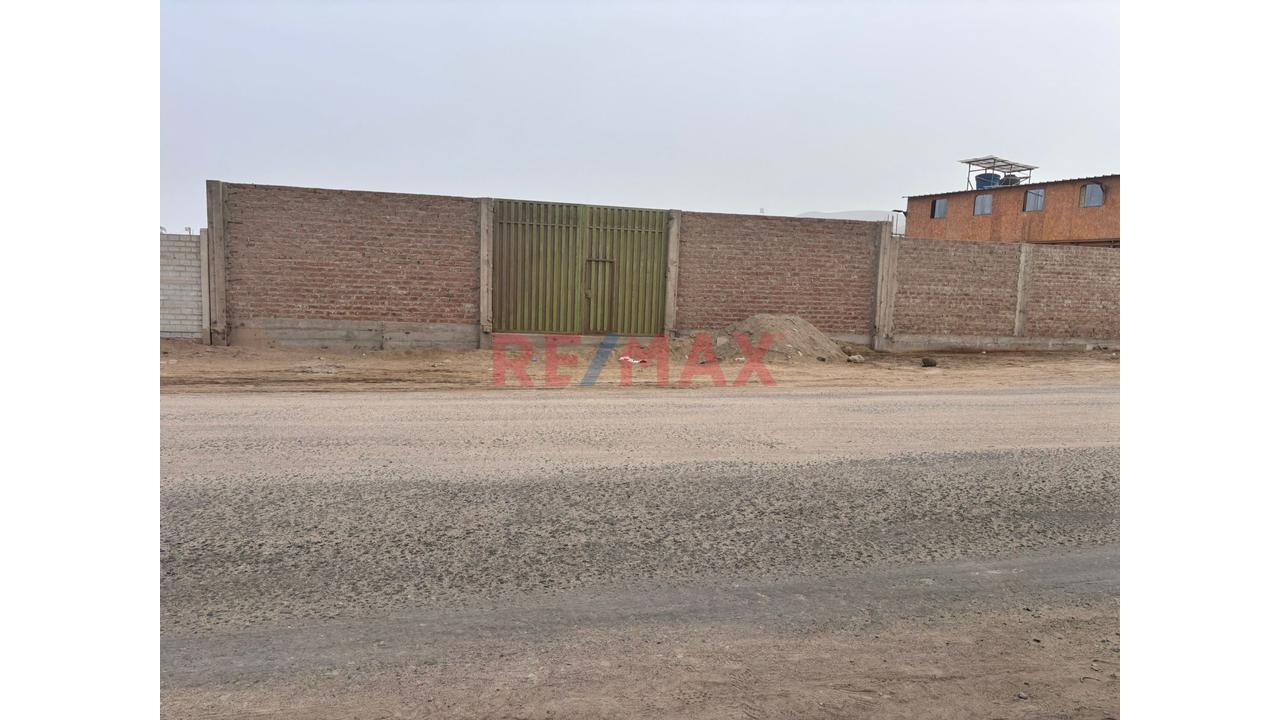 Terreno En Venta En Punta Negra Sobre Avenida Principal Con Gran Potencial Comercial - 3