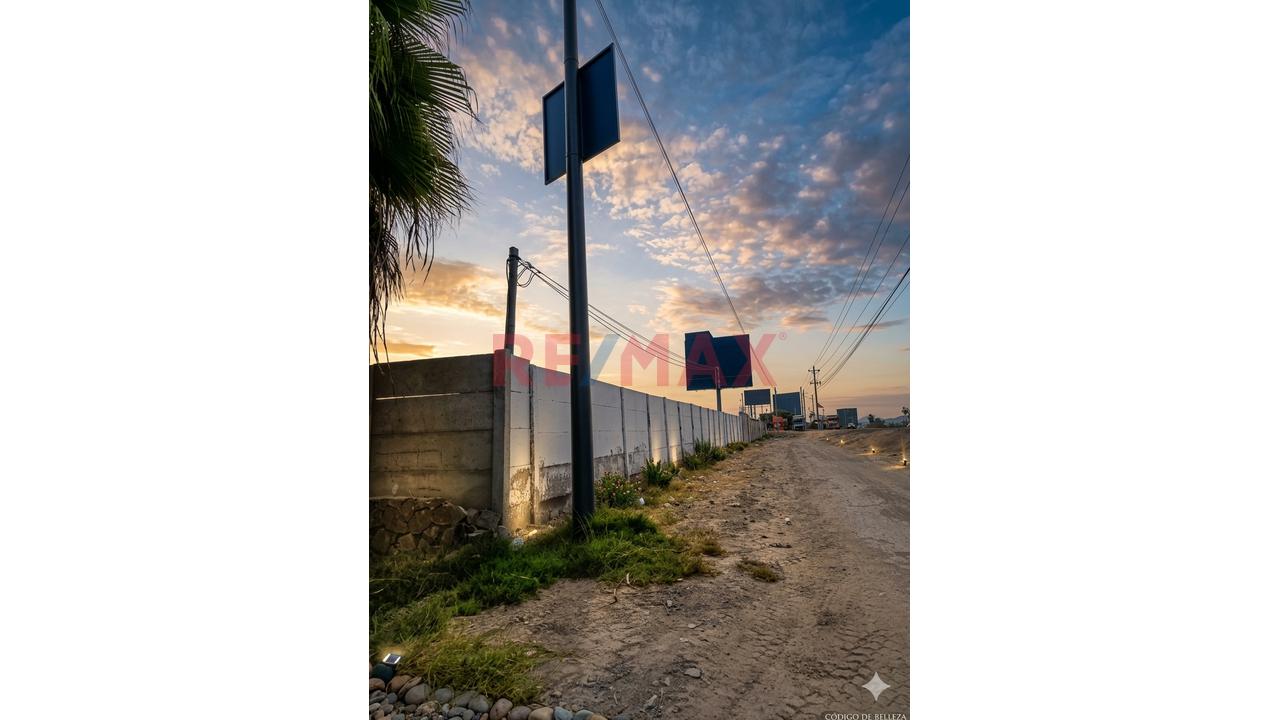 Amplio Terreno Comercial ubicado en Mala Amplio Terreno Comercial ubicado en Mala