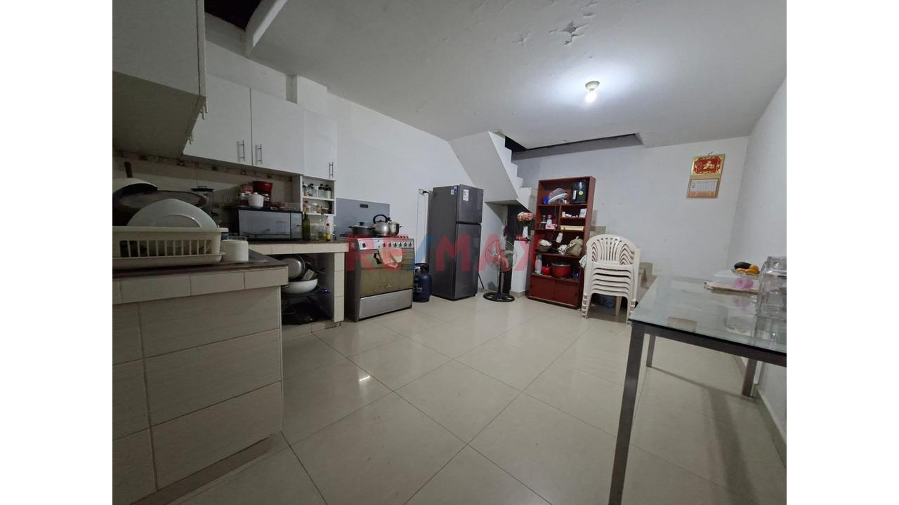 Vendo Casa De 3 Pisos San Juan De Miraflores - 5