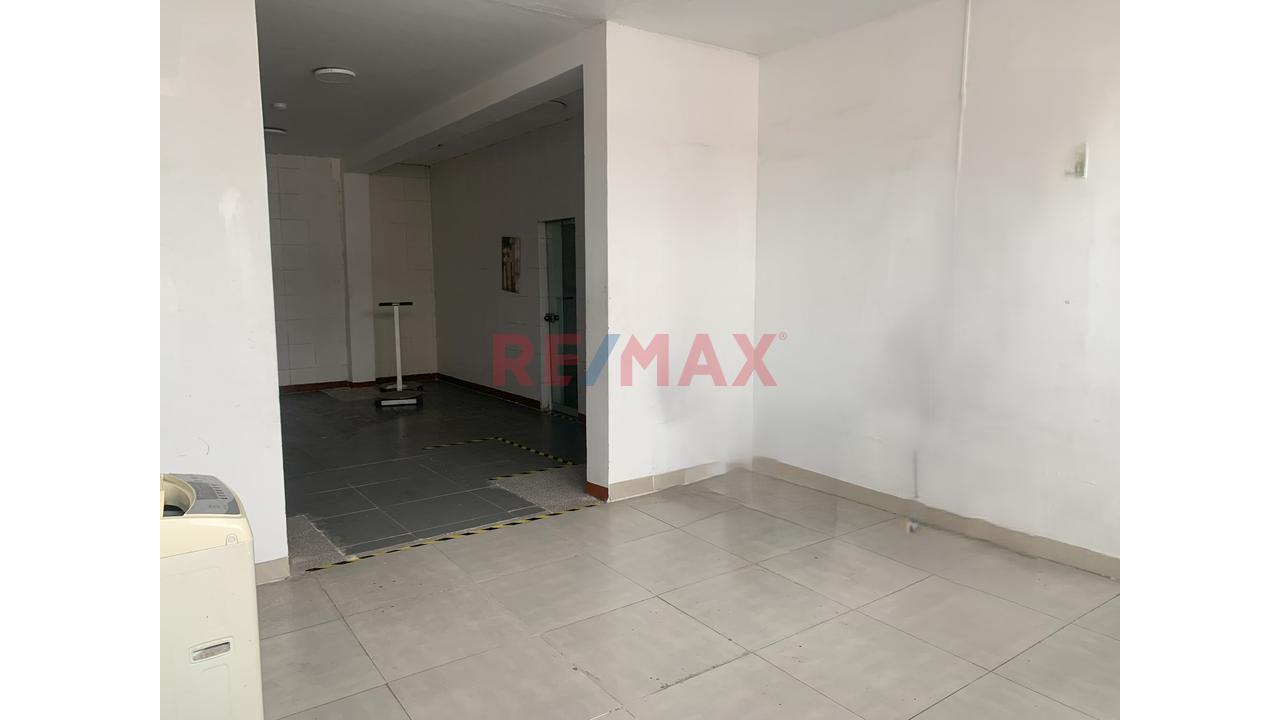 Alquiler Local En Callao - Local Comercial En  Zona De Alto Transito — foto 2