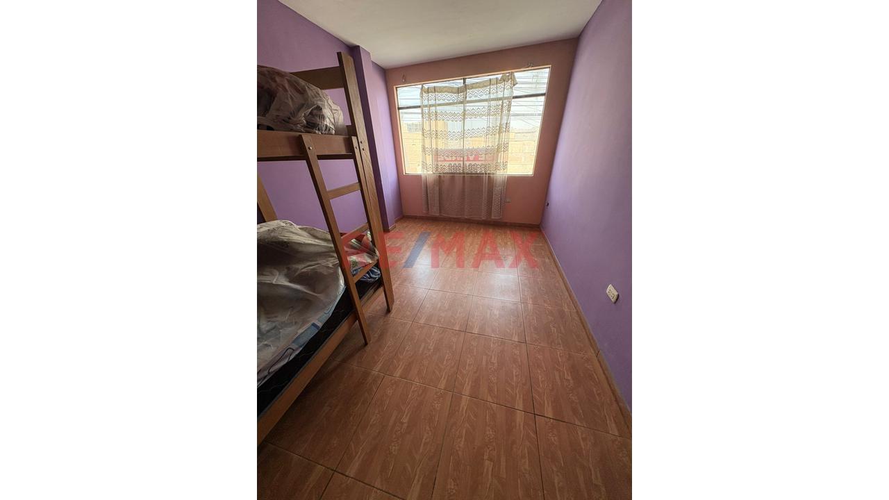 Vendo Amplia Casa De 3 Pisos Bien Distribuidos En Puente Pedra — foto 7