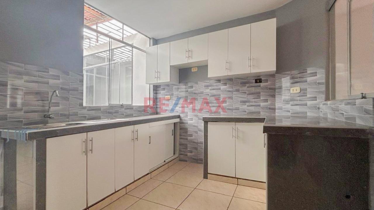 Se Vende Hermosos Departamento En Segundo Piso Con Acabados A1 En Sjl 2 Habitaciones Urb Los Jazmines — foto 4