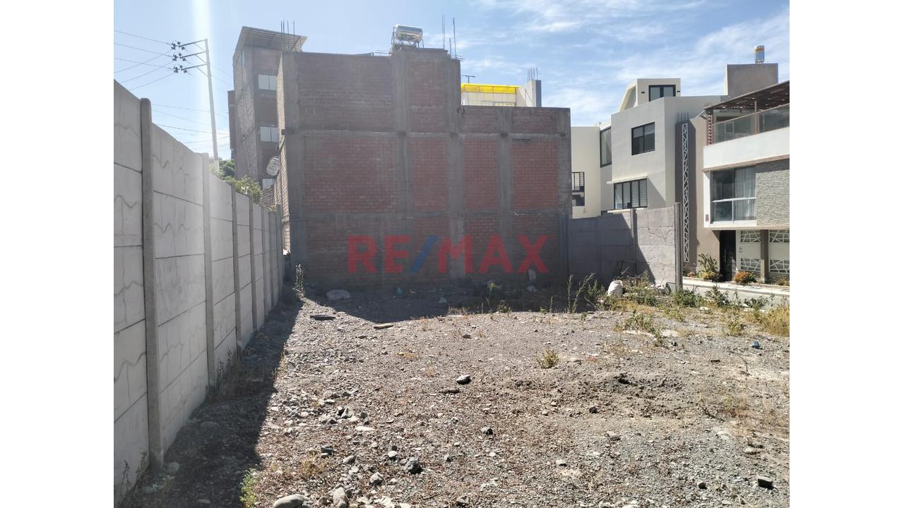 Venta De Terreno En Urbanizacion Privada "Las Praderas De Tiabaya" - 3