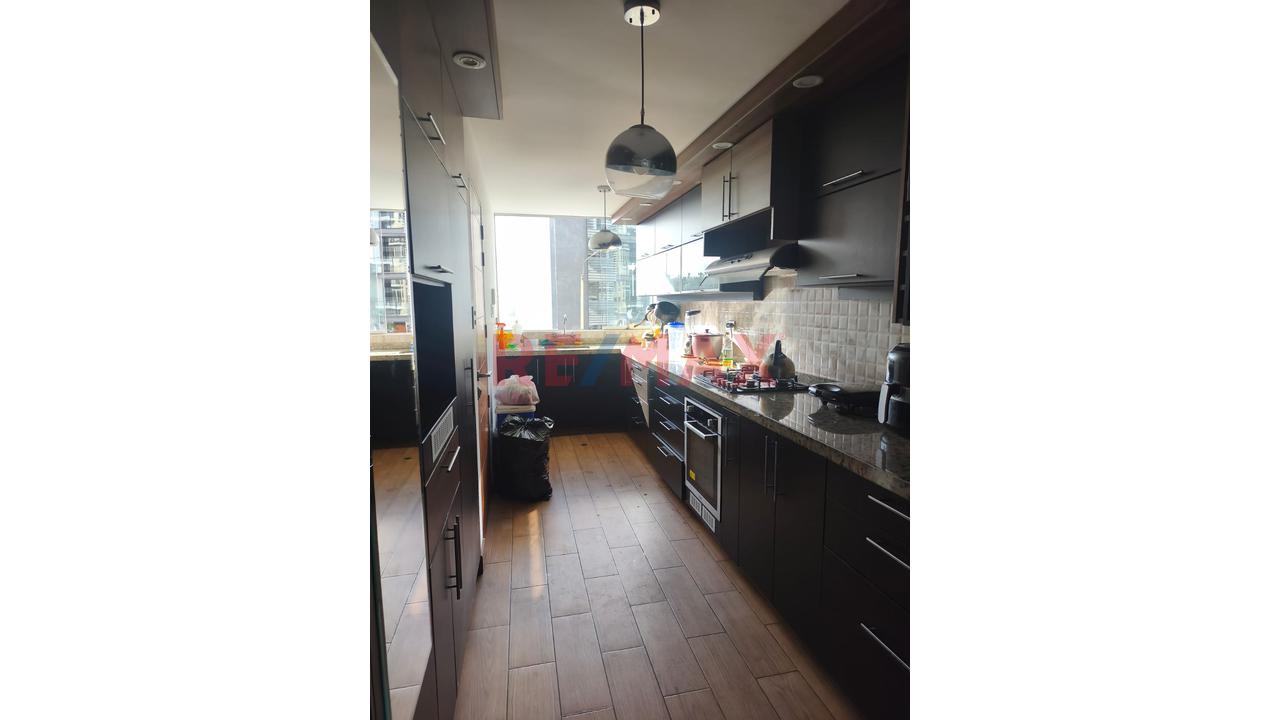 Exclusivo Y Amplio Departamento En Venta — foto 11