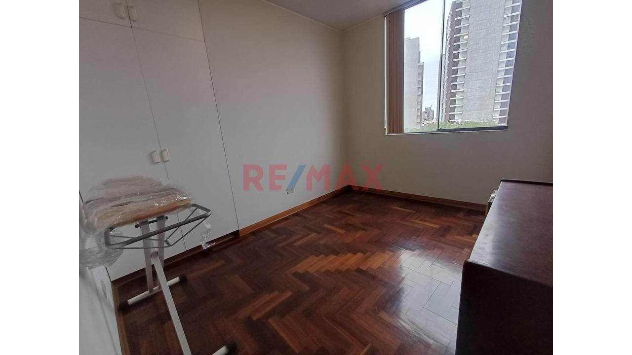 Departamento Amplio Con Terraza Y Excelente Ubicación En Pueblo Libre - 8