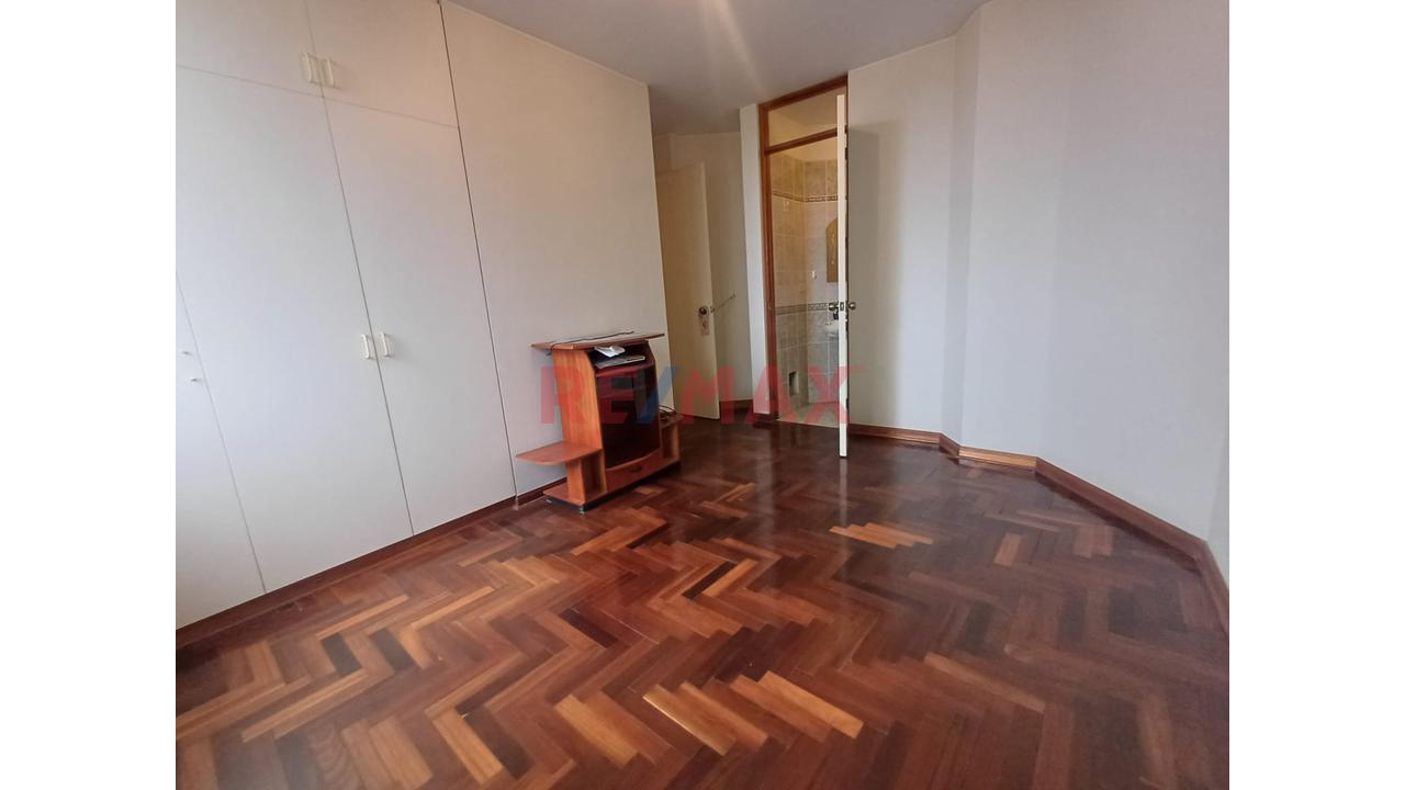 Departamento Amplio Con Terraza Y Excelente Ubicación En Pueblo Libre - 6