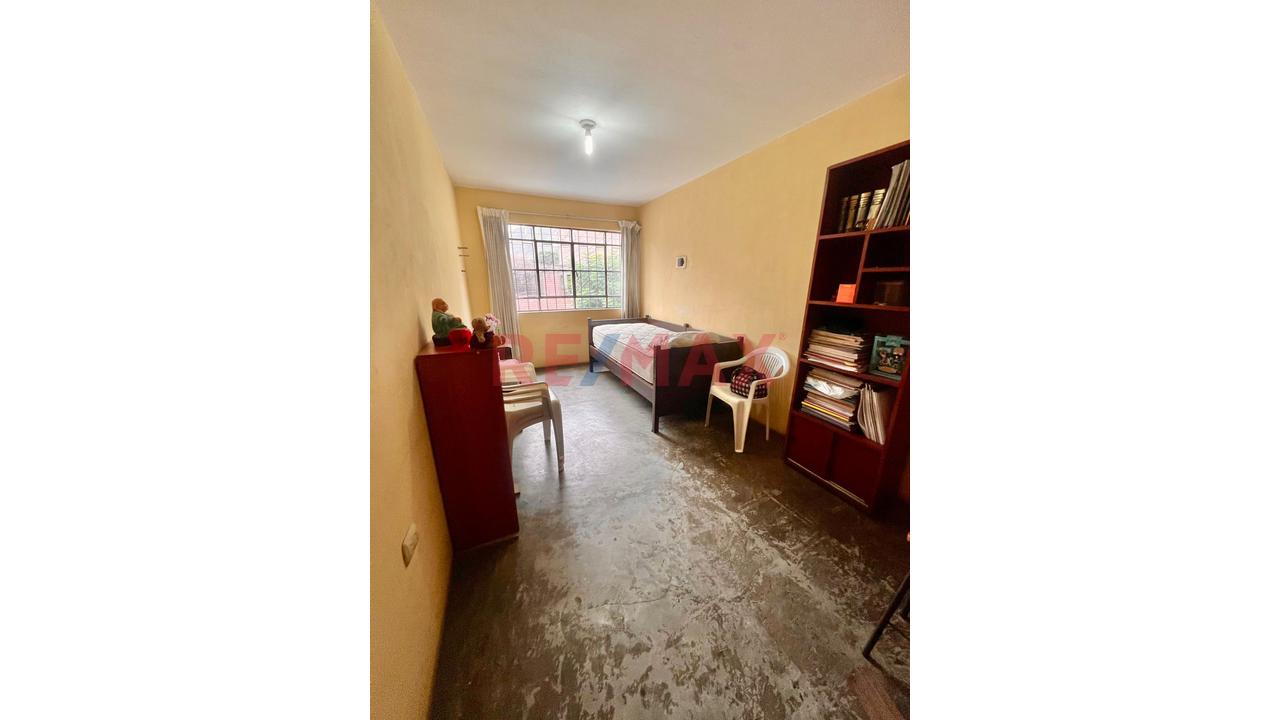 🏡 Casa Amplia De 162 M² En Venta En El Agustino | 5 Habitaciones | Excelente Ubicación 🏡 - 9